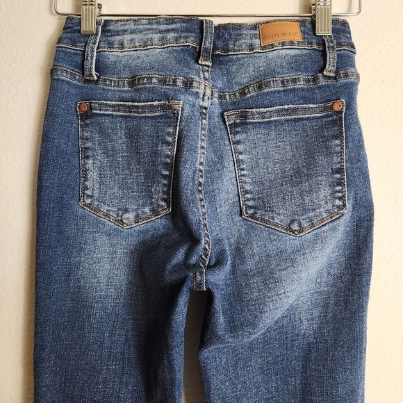 Judy Blue Mid Rise Medium Wash Skinny Jeans w/Thermal Patch Insert-Size 3/26 - Picture 5 of 8